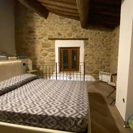 La Casetta Nel Borgo -cerageto- Semesterbostad